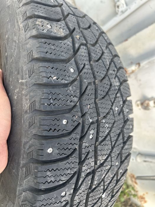 Продам покрышки R18 состояние отличное