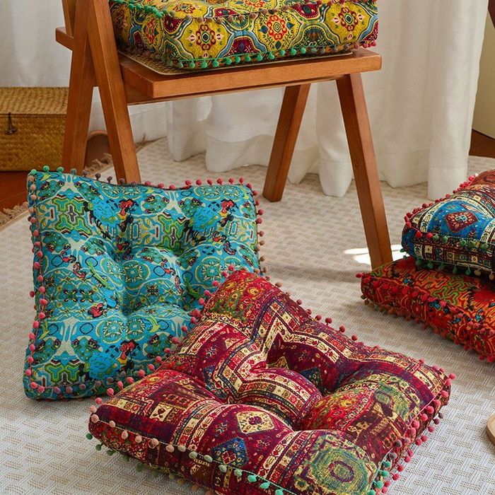 Продам подушки на стулья