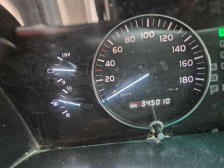 Toyota Land Cruiser J100