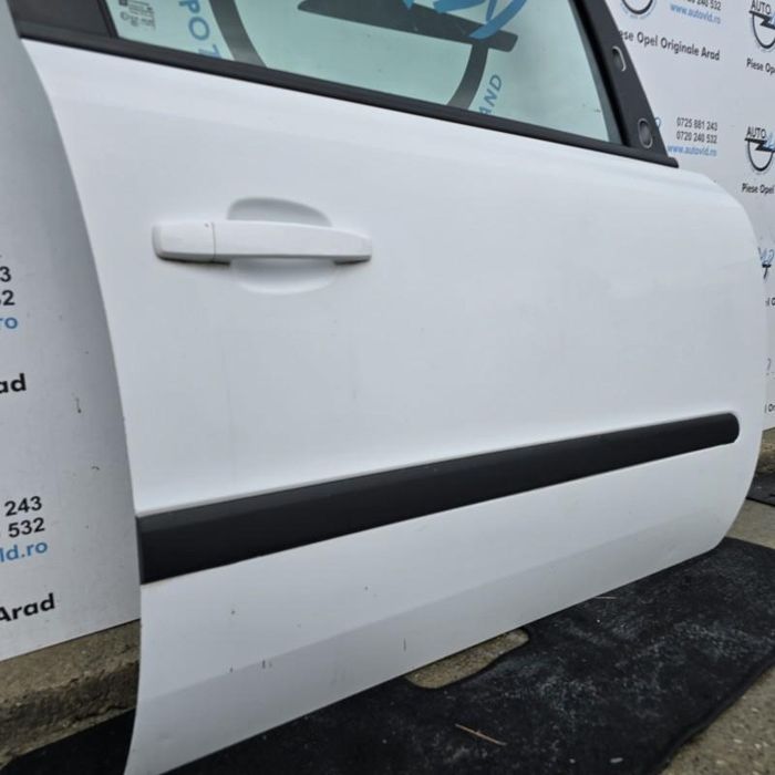 Portiera usa dreapta fata Opel Zafira B Facelift