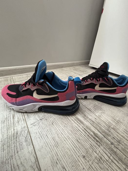 Дамски маратонки Nike Air Max 270 React