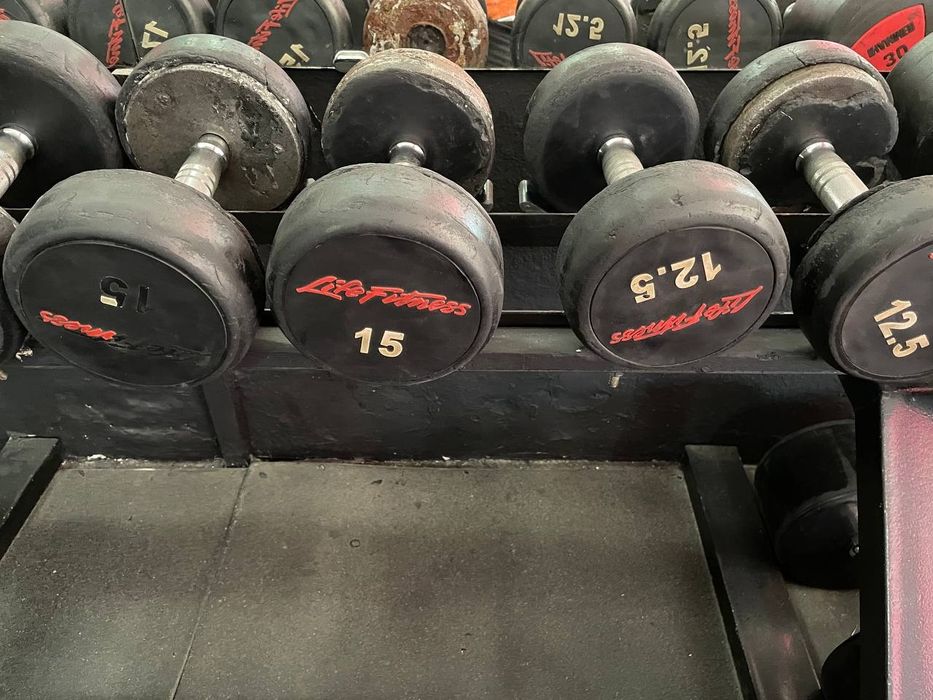 Продаётся гантели разные весов