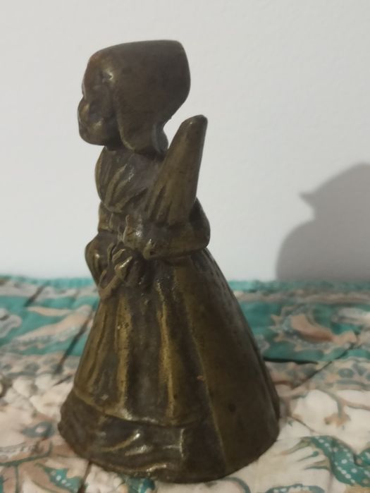 "Crinoline Lady Bell Dutch" - alamă