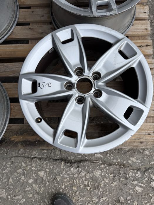 Алуминиев иджанти AudiA3 8P 3D 7.5"x17" 5x112 ET56 8P0601025BL ном 510