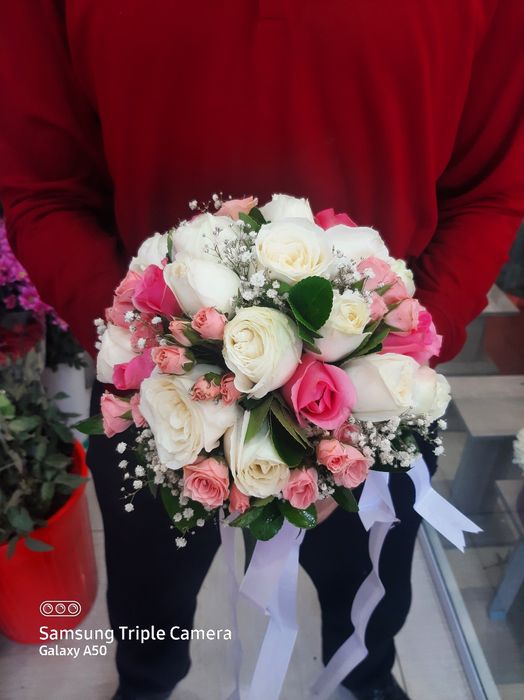 Букеты для свадебных церемоний.  Цветы на заказ