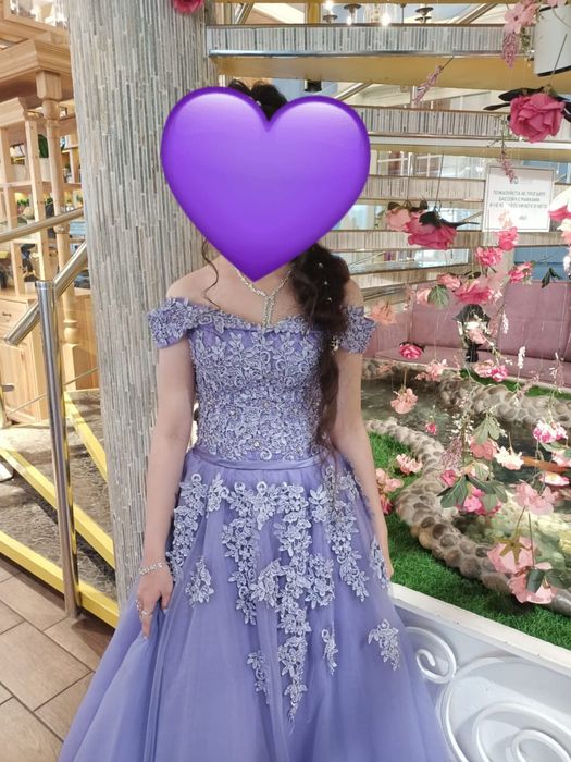 Платье на праздничный вечер  для девушек