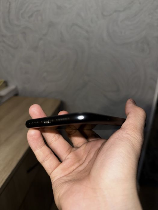 Iphone XR 64 gb 55000 tg