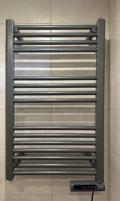 Електрическа лира за баня Cecotec