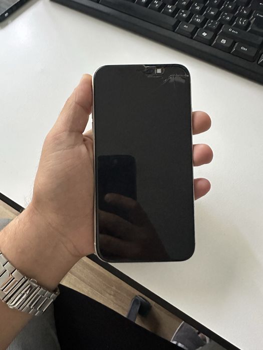 Iphone 11 128 gb oq rang feys iwlamidi oynasi singan ekrani original