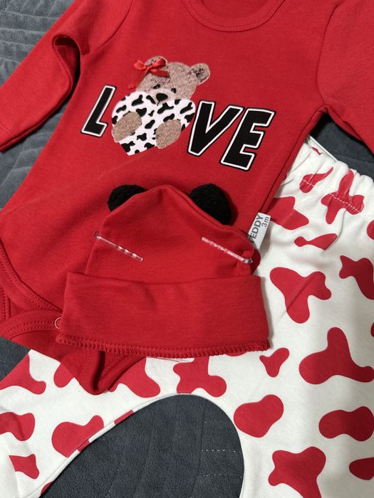 Новый костюм на девочку