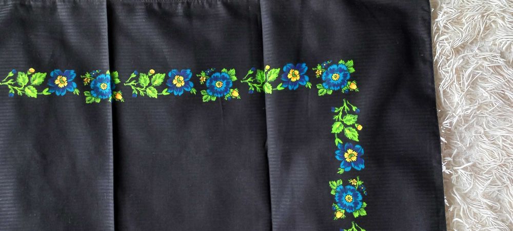 Batic/naframa traditionala neagra/rosie