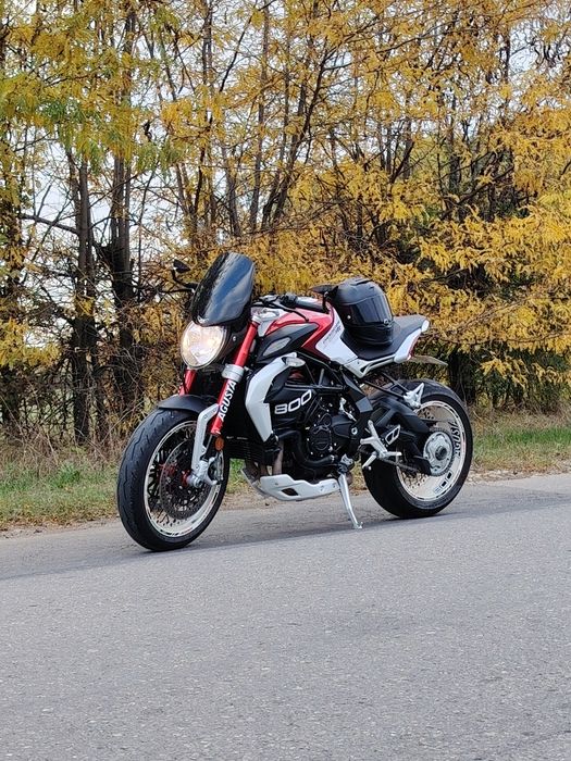 Mv agusta(nu Ducati honda yamaha suzuki)