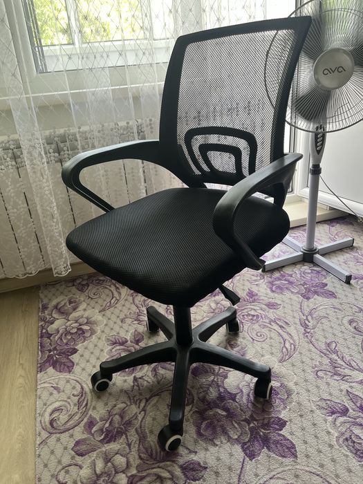 Продам офисное кресло