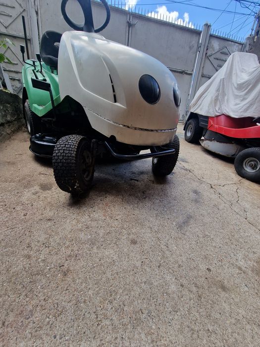 Tractoras gazon Viking