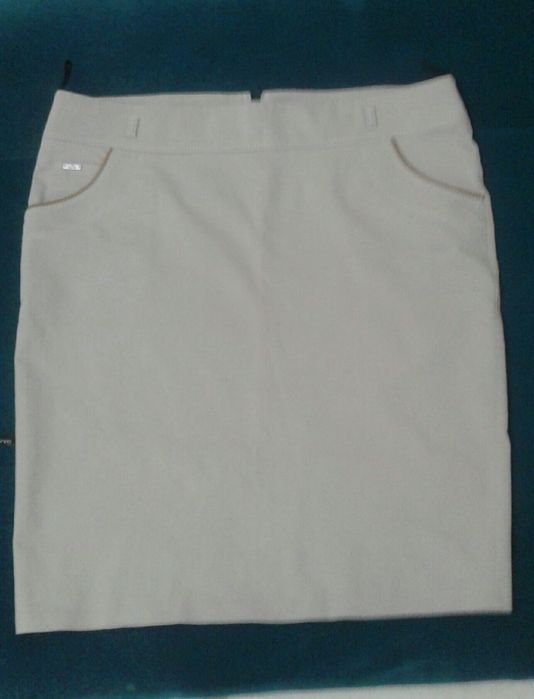 Продаю женские юбки