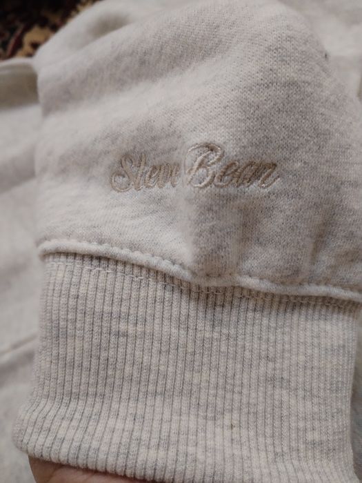 Продам свитшот WHO A. U.