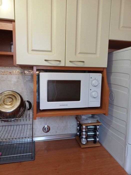 Дава се под наем Тристаен апартамент в Плевен, 9-ти квартал - 95 кв.м за 408 € - Снимка #11