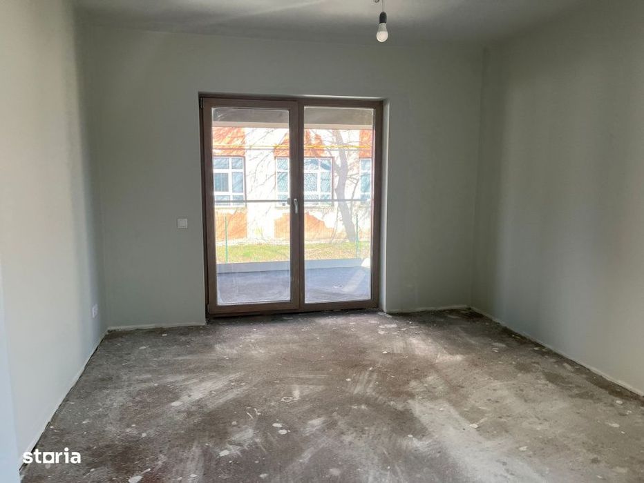 Apartament cu 2 camere, zona Piata Mare, decomandat, etaj 1