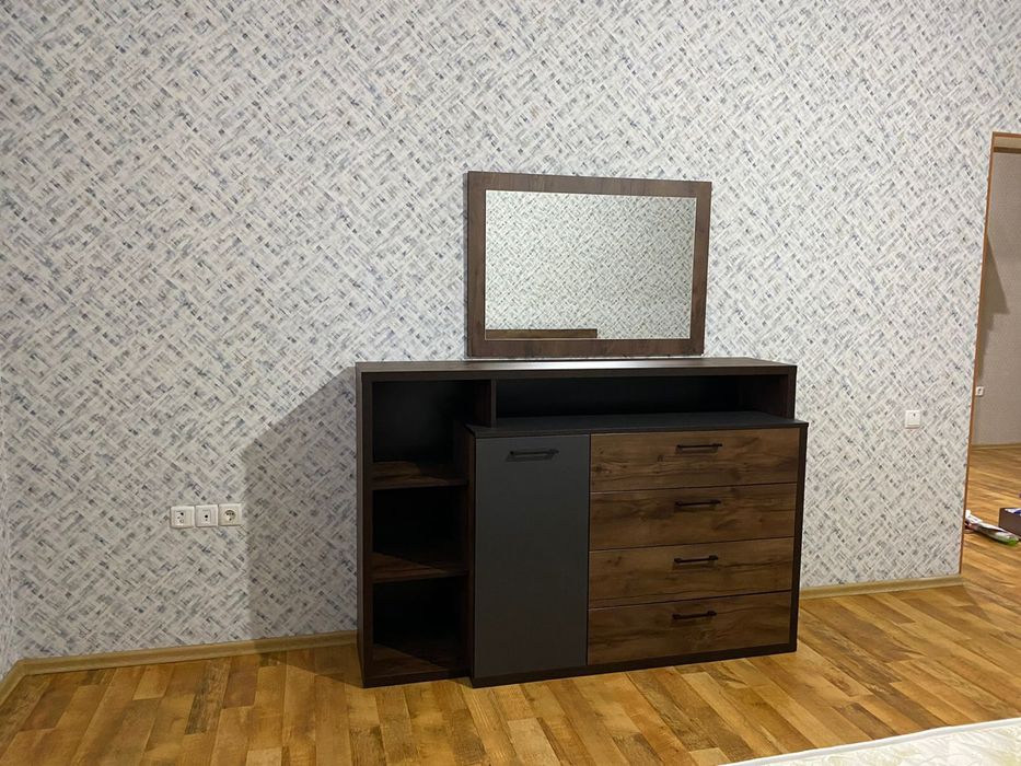 Продам спальный гарнитур