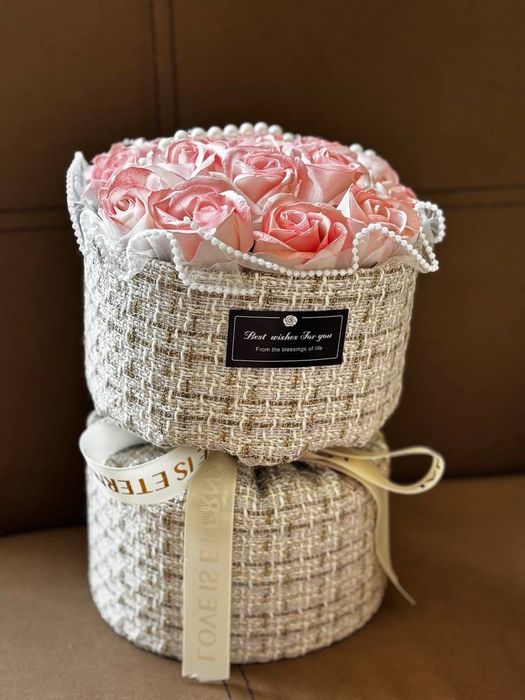 Ръчно изработени цветя – специален подарък за 8 март!