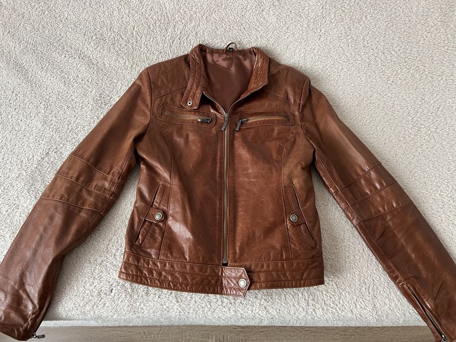 Дамско кожено яке S за около 45кг