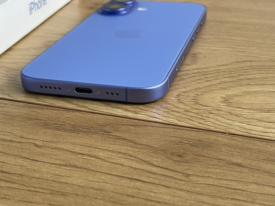 Бартер нов iPhone 16 256гб 81  цикъла Йетел гаранция ултрамарин