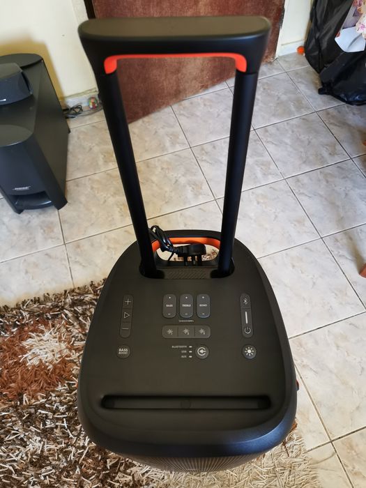 Jbl колона парти бокс 310