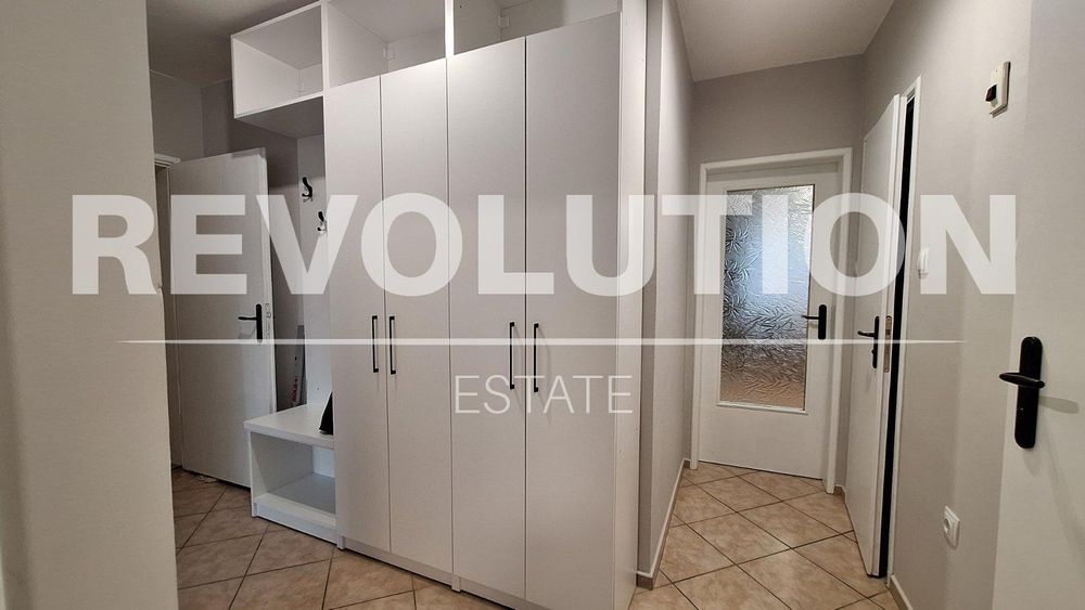 Дава се под наем Тристаен апартамент в Варна, Лятно кино Тракия - 75 кв.м за 700 € - Снимка #5