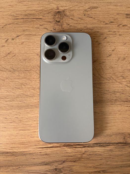 Продам Iphone 15 pro