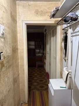 Срочно Продаётся Мирабад Авиагородок 3/4/4 ремонта нет  локации топ !