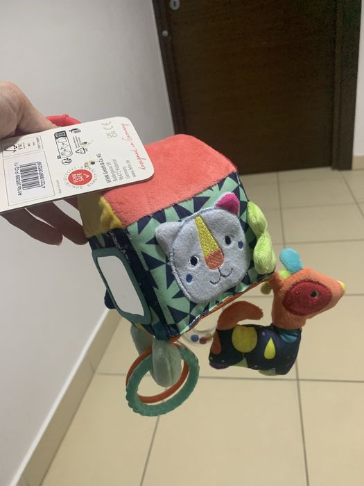 haine pentru bebeluși, noi, cu etichete