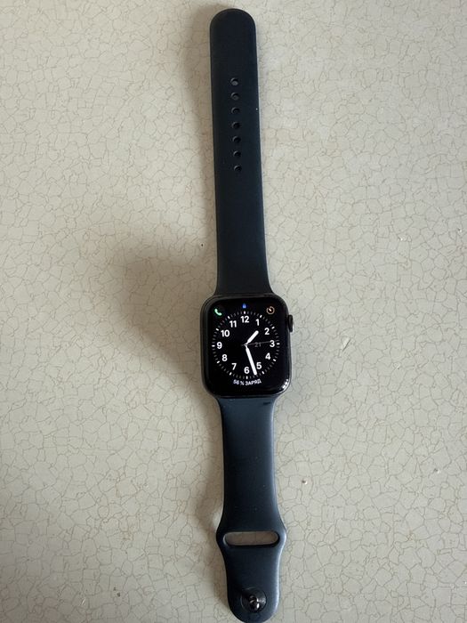 Продам смарт часы эпл