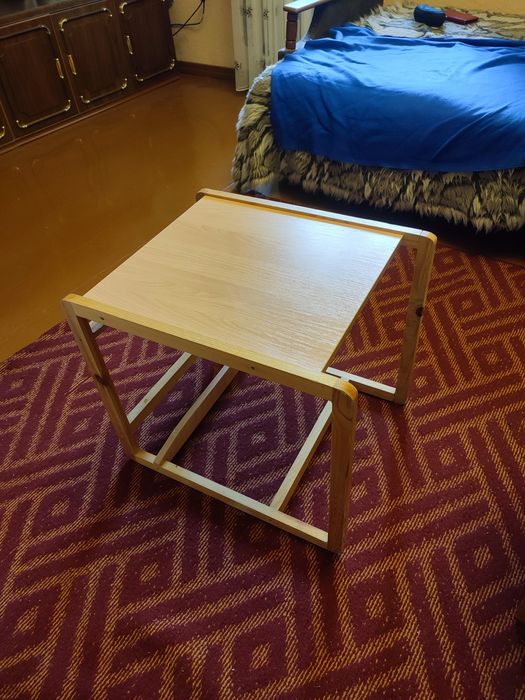 Продам детский стол и стул