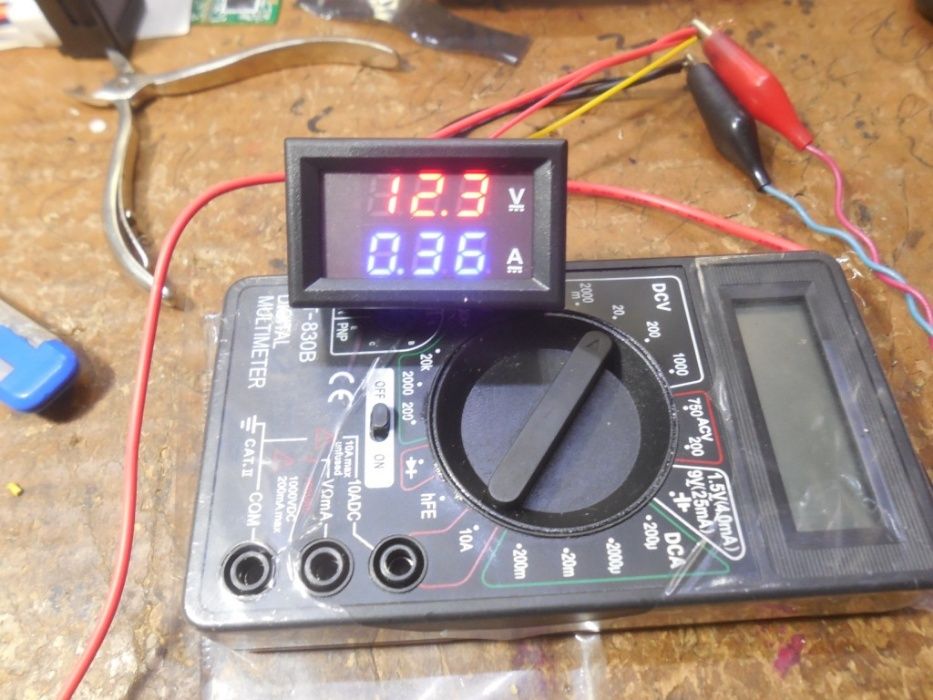 Вольтметр - Амперметр цифровой