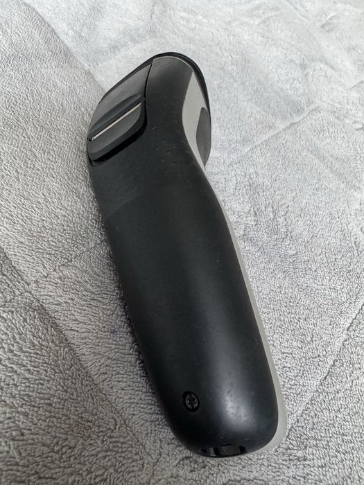 Электробритва Philips 1000