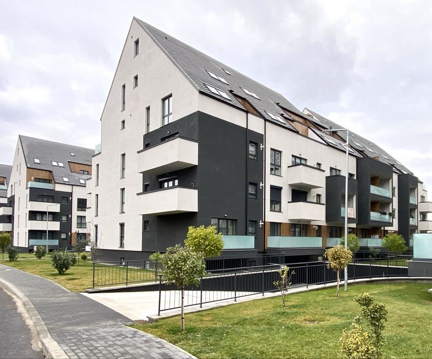 Apartament cu 3 camere de inchiriat