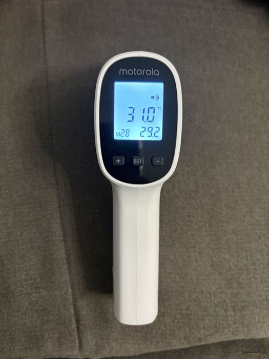 Дигитален безконтактен термометър Motorola T-93
