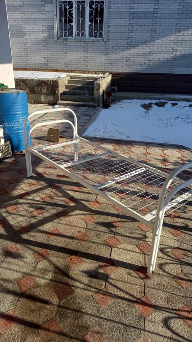 Железная мед кровать