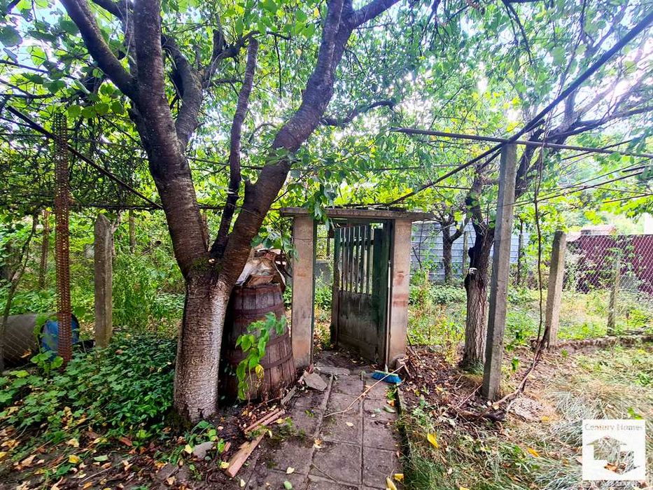 175094 Частично реновирана къща в с.Добромирка, 30 км. от В.Търново