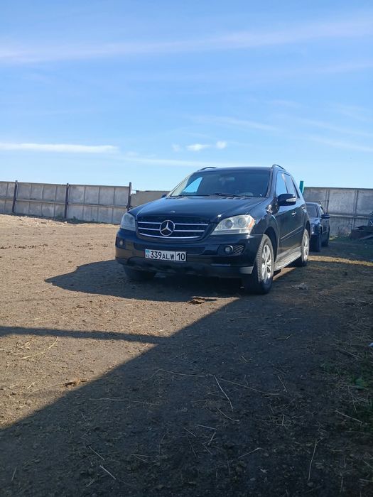Обменяю Mercedes ML350 на участок