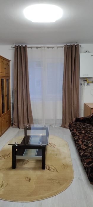 închiriere Studio