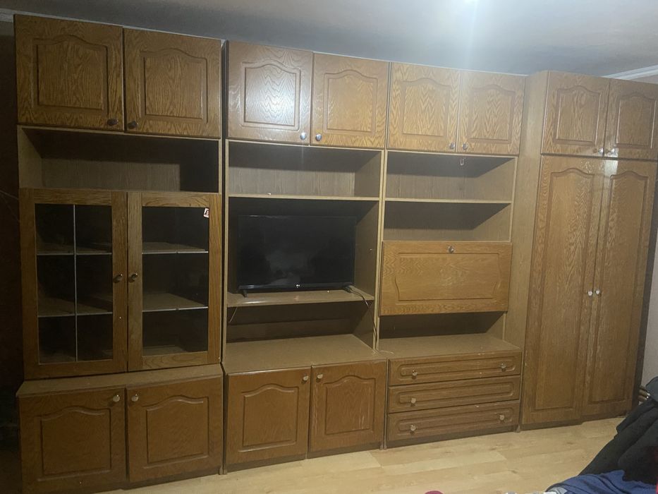 Vand mobila .Pret 2500 de lei .