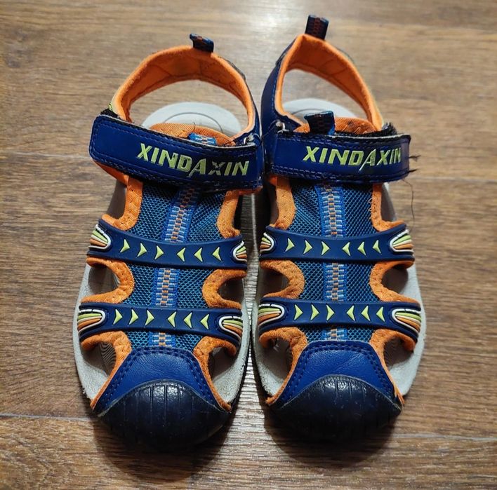 Продам сандали 32р