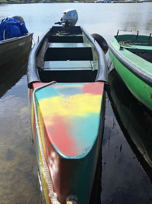 Vand Barca cu motor Honda 20hp