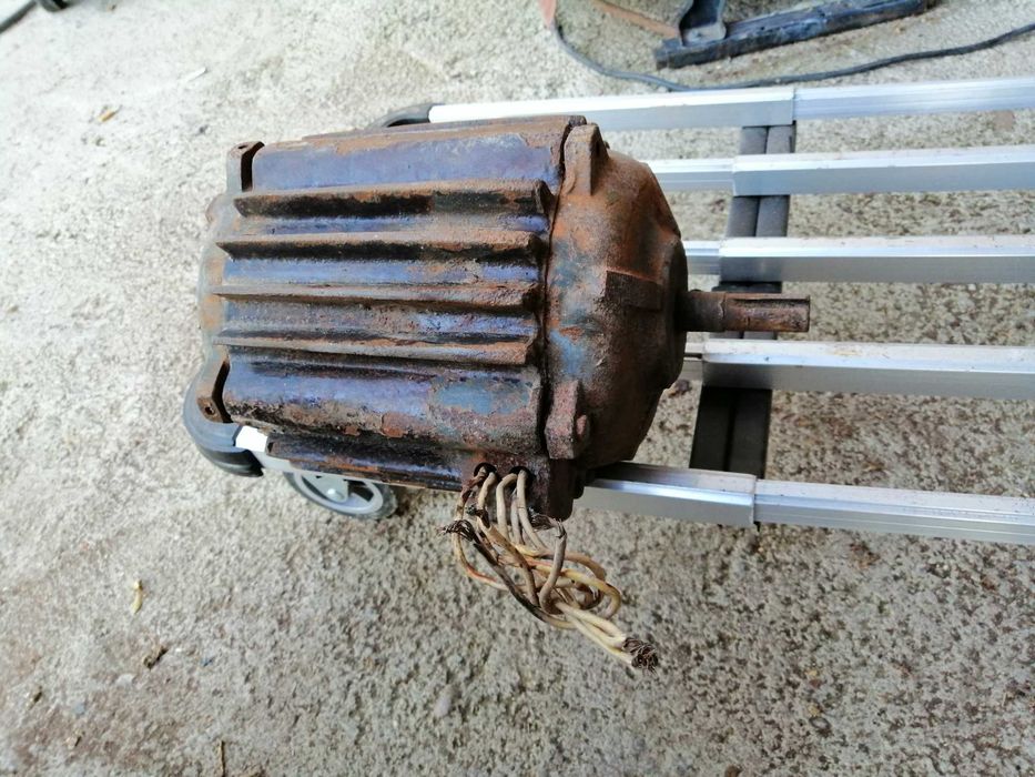 Продавам електромотори