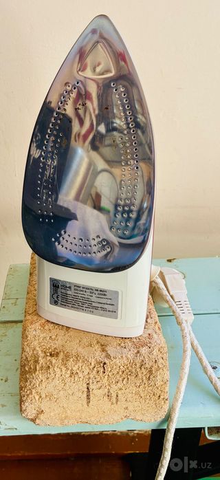 Утюг российский 220 вт