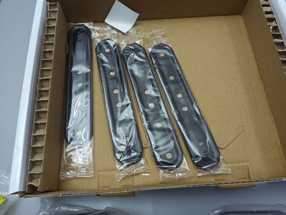 Регулируемый кронштейн для ТВ (32-55 дюймов). Отл. качества. Новое