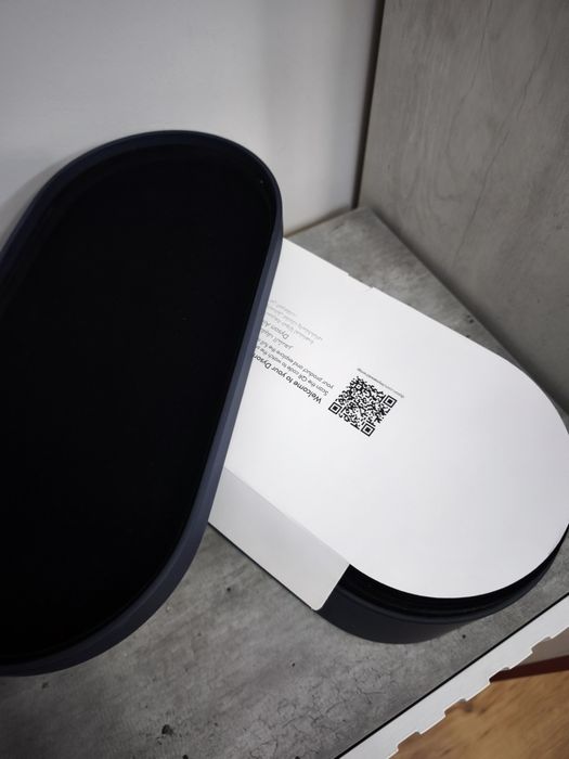 Dyson стайлер синего цвета