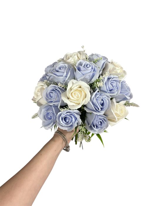 Buchete de mireasa si nasa - oferta speciala doar in LUNA IUBIRII