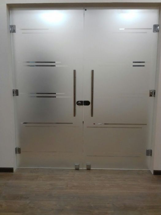 Ремонт стеклянных дверей